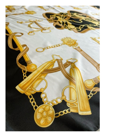 Vintage Gina Tricot Square Scarf - Picture 4 of 4